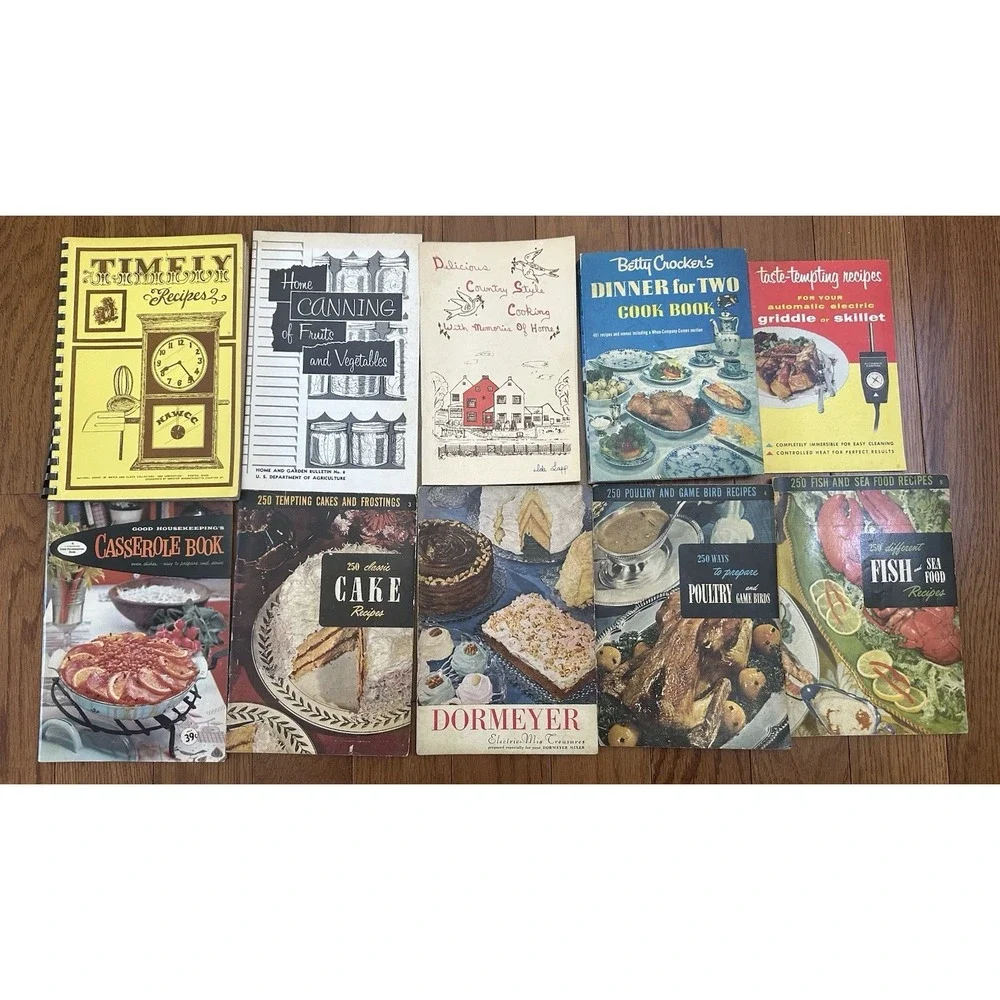 Vintage 1950s 1970s Cookbooks Betty‎ Crocker Dormeyer NAWCC Dept Agriculture 10